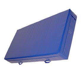 Eine blaue Weichbodenmatte, 250x200cm, von SPORTMATTEN-direkt.